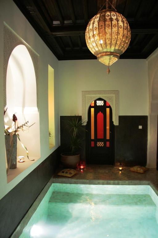 Riad Diana image 1