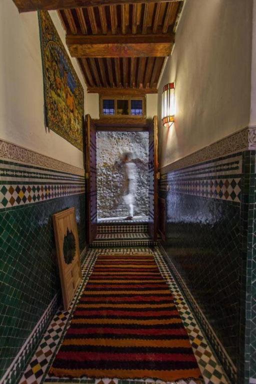 Riad Fes ma Rocco image 3