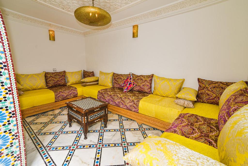 Riad Fez Mahal image 1