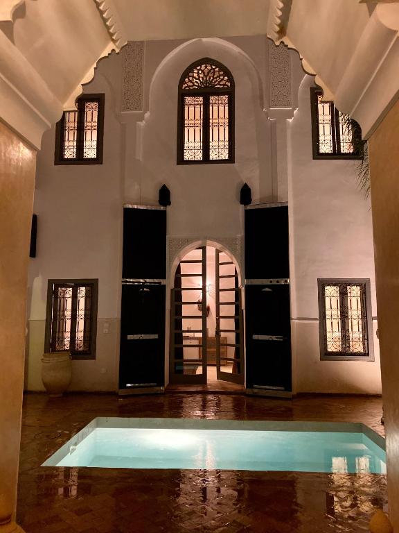 Riad Hadika Maria image 3