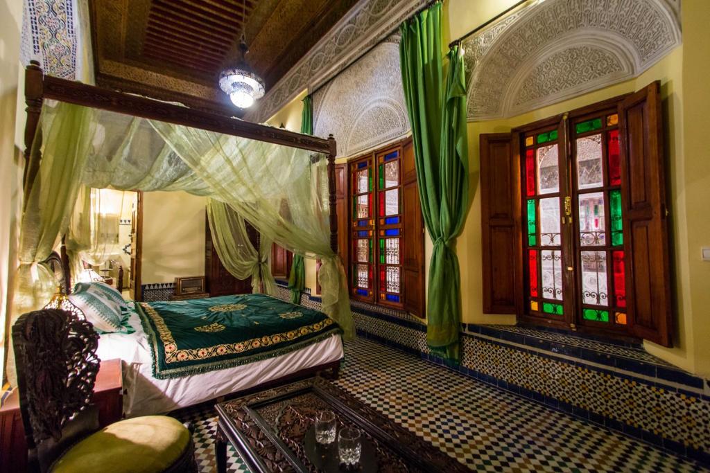 Riad Ibn Khaldoun image 0