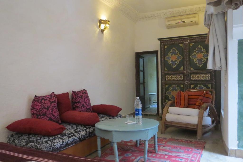 Riad Maizie image 8