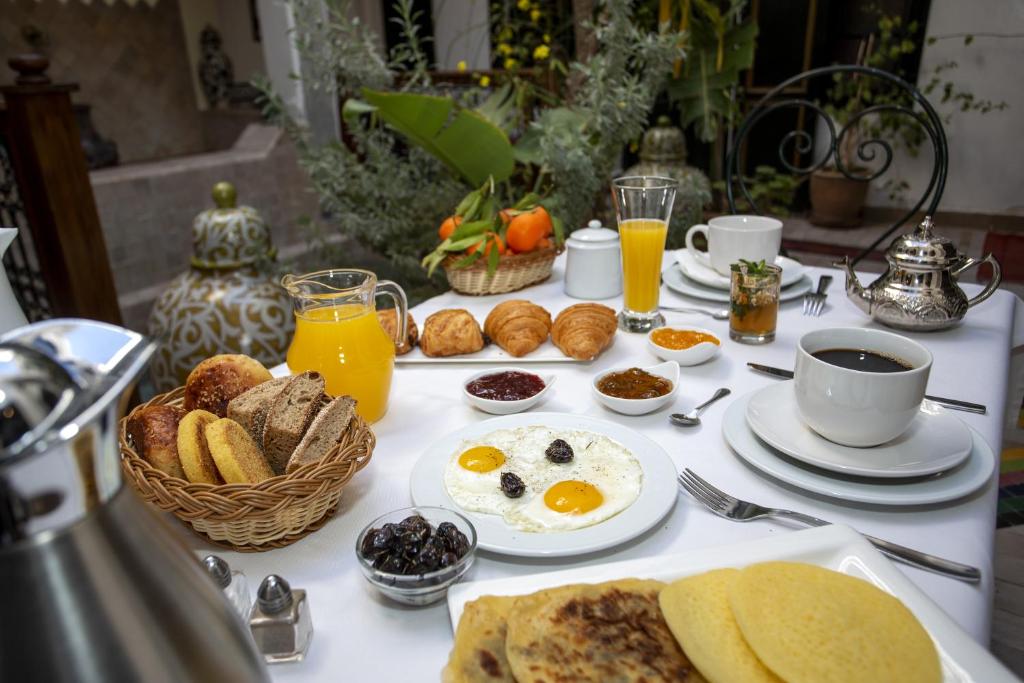 Riad Matins De Marrakech image 9