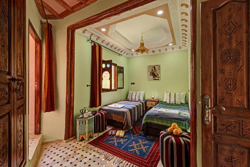 Riad Oussagou image 8