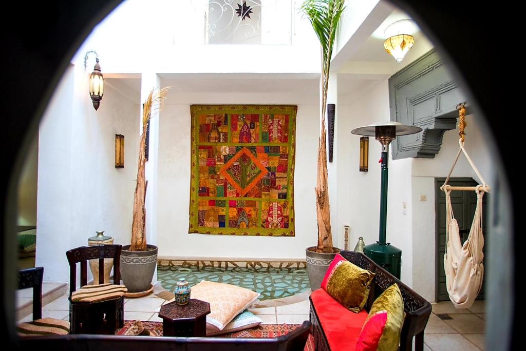 Riad Safir image 0