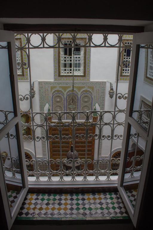 Riad Sahraui image 6