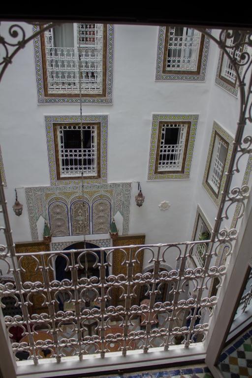 Riad Sahraui image 7