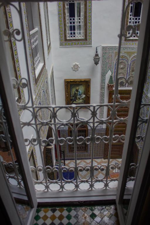 Riad Sahraui image 9