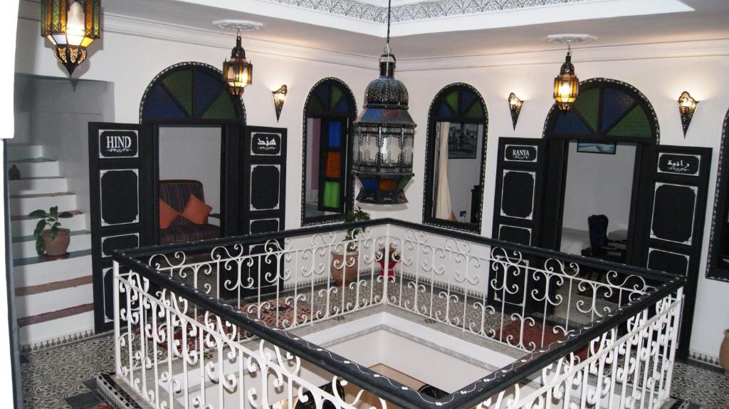 Riad Tingis image 1