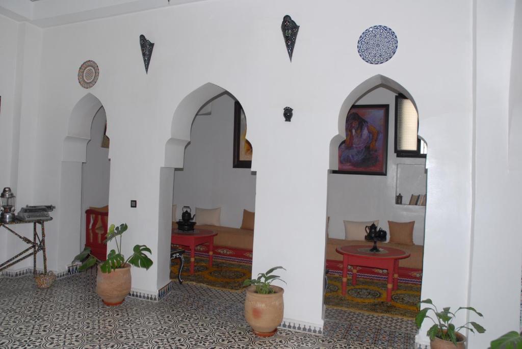 Riad Tingis image 8