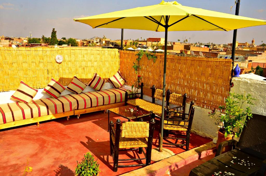 Riad Wink image 5