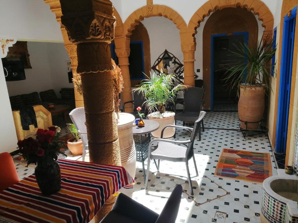 Riad Zawia image 5