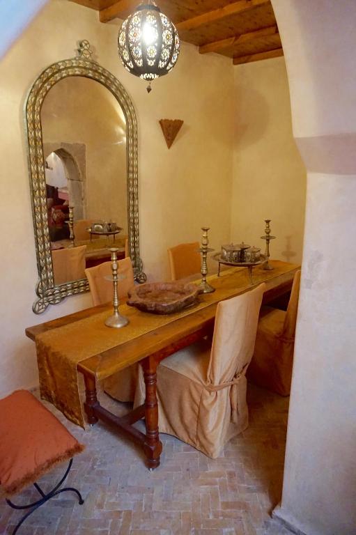 Romantic 3-Bed medina house image 4