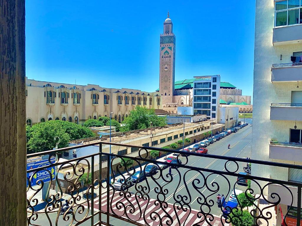 Room in Apartment - Amazing view Great 2 bedrooms in front of the mosque Hassan 2 Perfect location