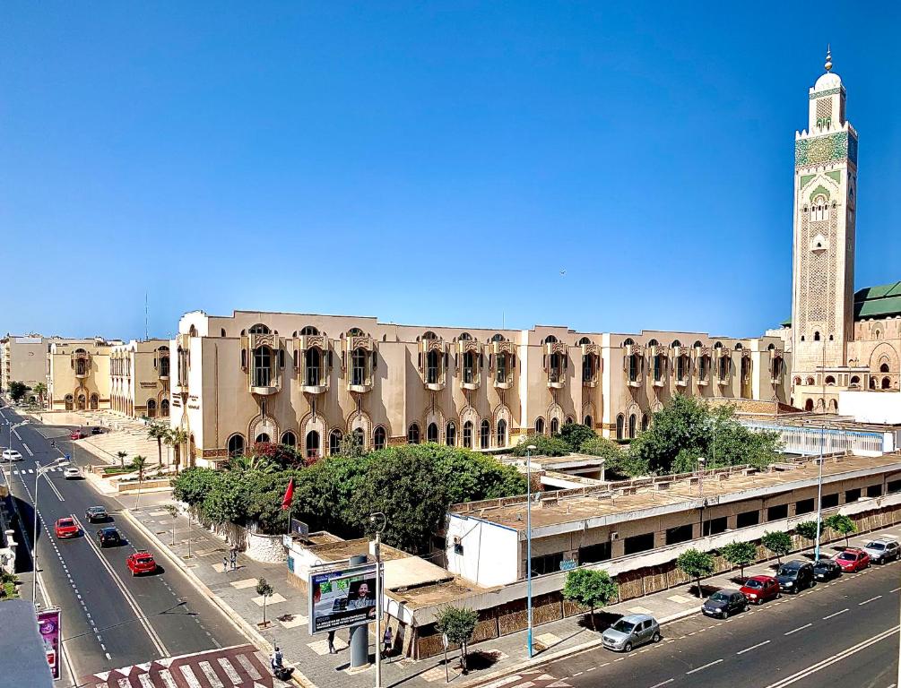 Sab 10 - Superb view of the Hassan 2 mosque. Comfortable apartment in a great location. image 0