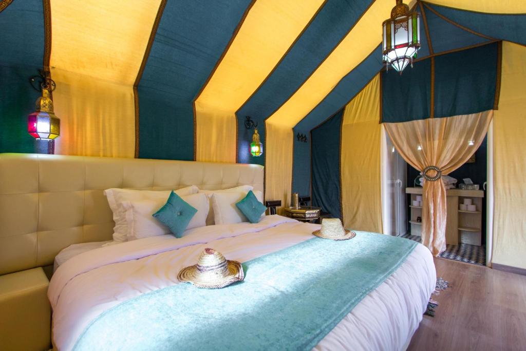 Sahara Sky Luxury Camp image 7