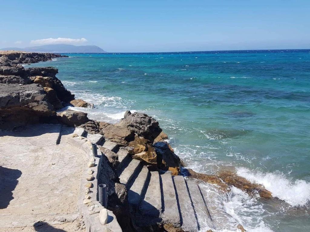 salakta beach villa image 4