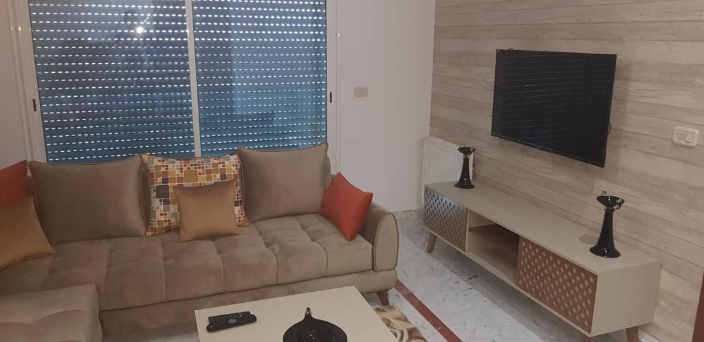 Superb & Modern apartment at Berges Lac 2 close to Tunisia Mall image 0