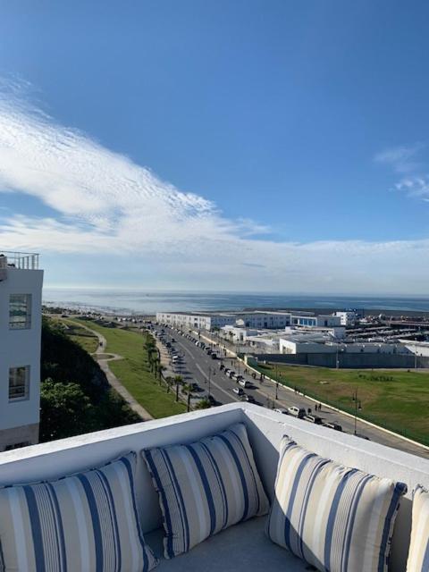 Tanger *Maison avec terrasse et vue sur la mer * image 5