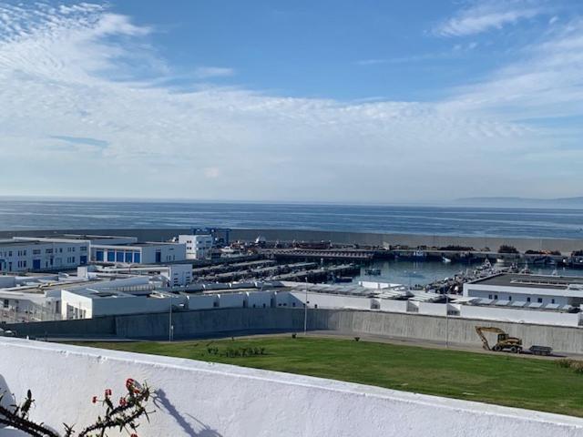 Tanger *Maison avec terrasse et vue sur la mer * image 6