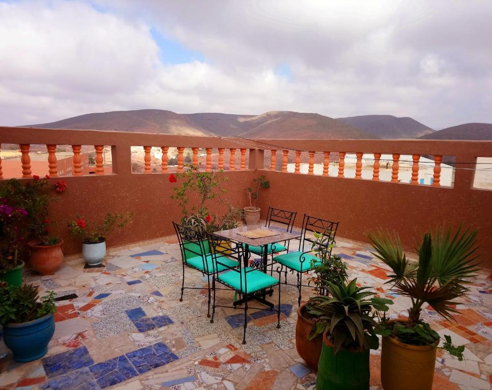 Tayafut Apartments Terrace image 0