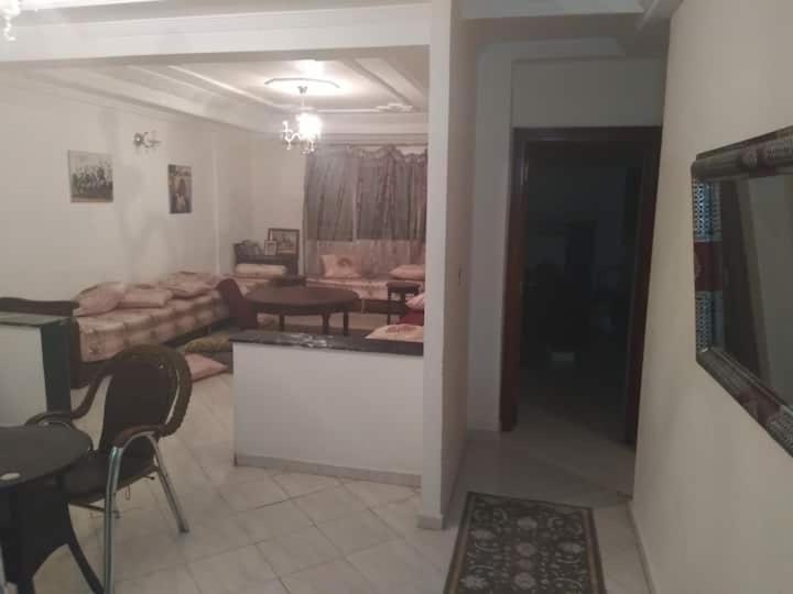 Très bel appartement dans un immeuble calme, familial et propre image 1