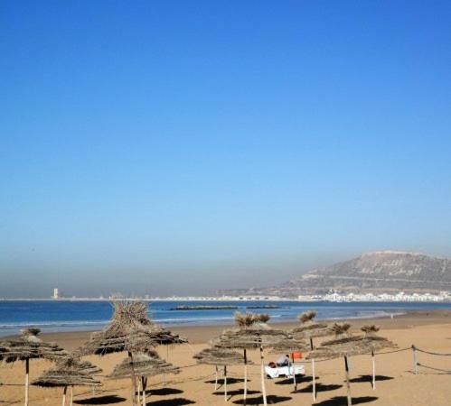 Très haut standing piscine, plage + Netflix image 1