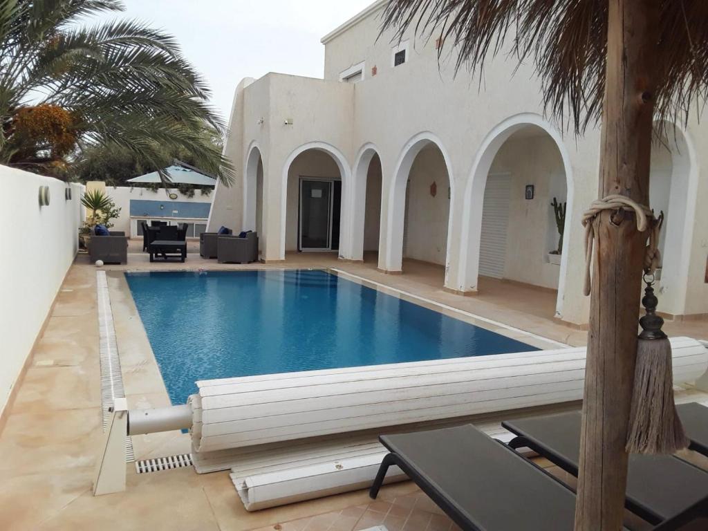 Villa with 4 bedrooms in Aghir with private pool furnished terrace and WiFi 300 m from the beach image 0