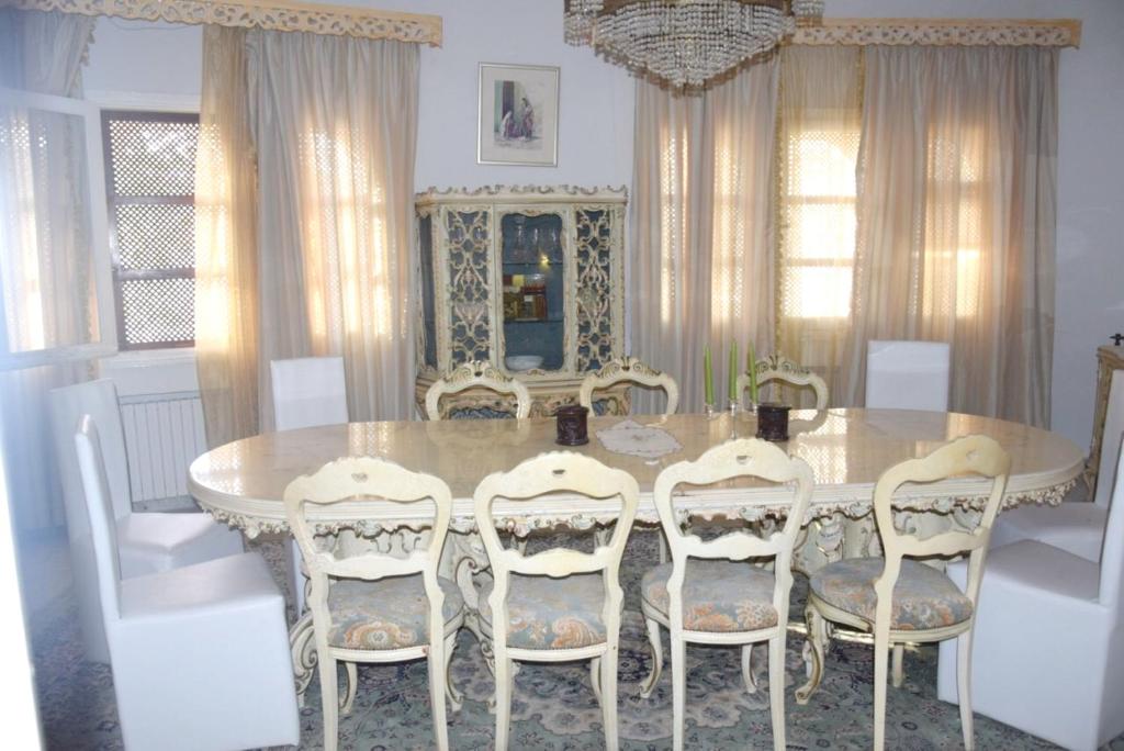 Villa with 5 bedrooms in Monastir with private pool enclosed garden and WiFi 200 m from the beach image 1