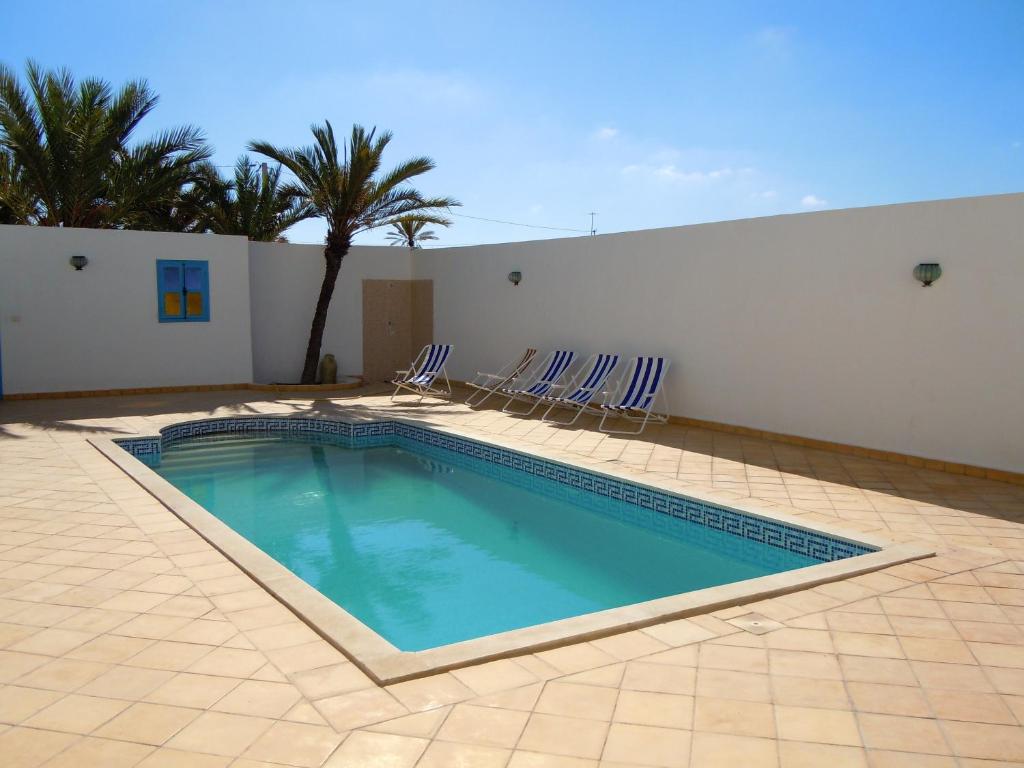 Villa with 6 bedrooms in Djerba with wonderful city view private pool enclosed garden image 7